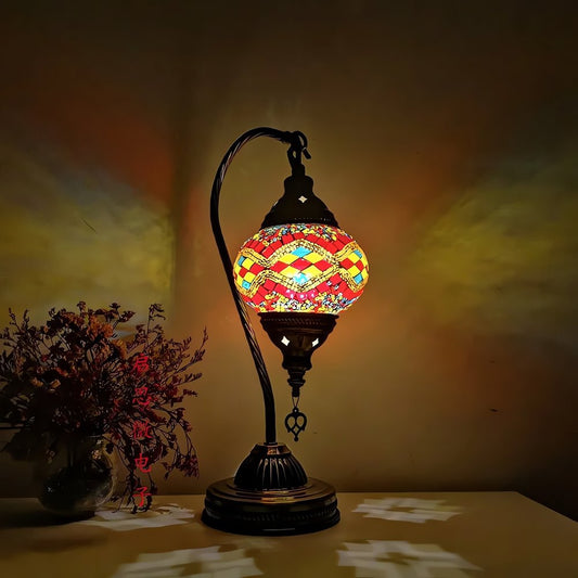 Lampe Vintage En Mosaïque Rouge Multicolore