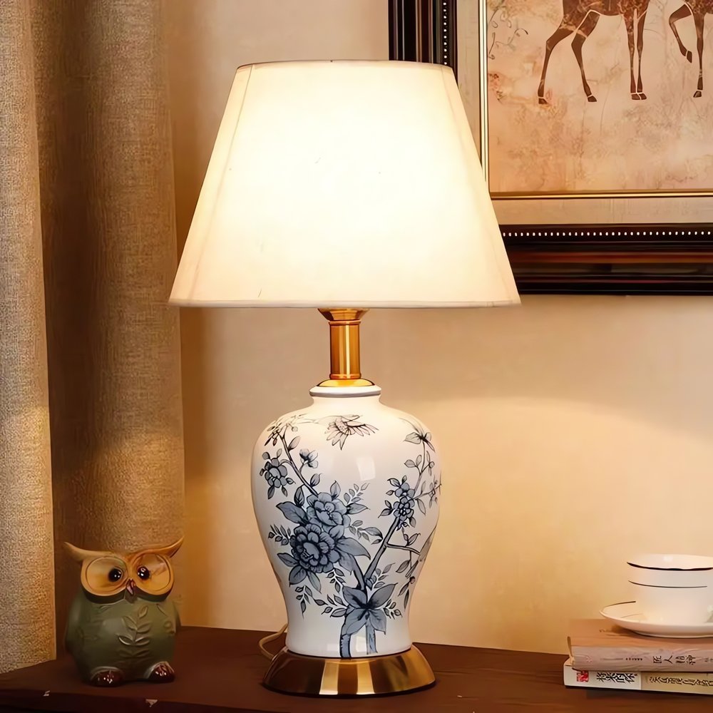 Lampe Vintage En Porcelaine