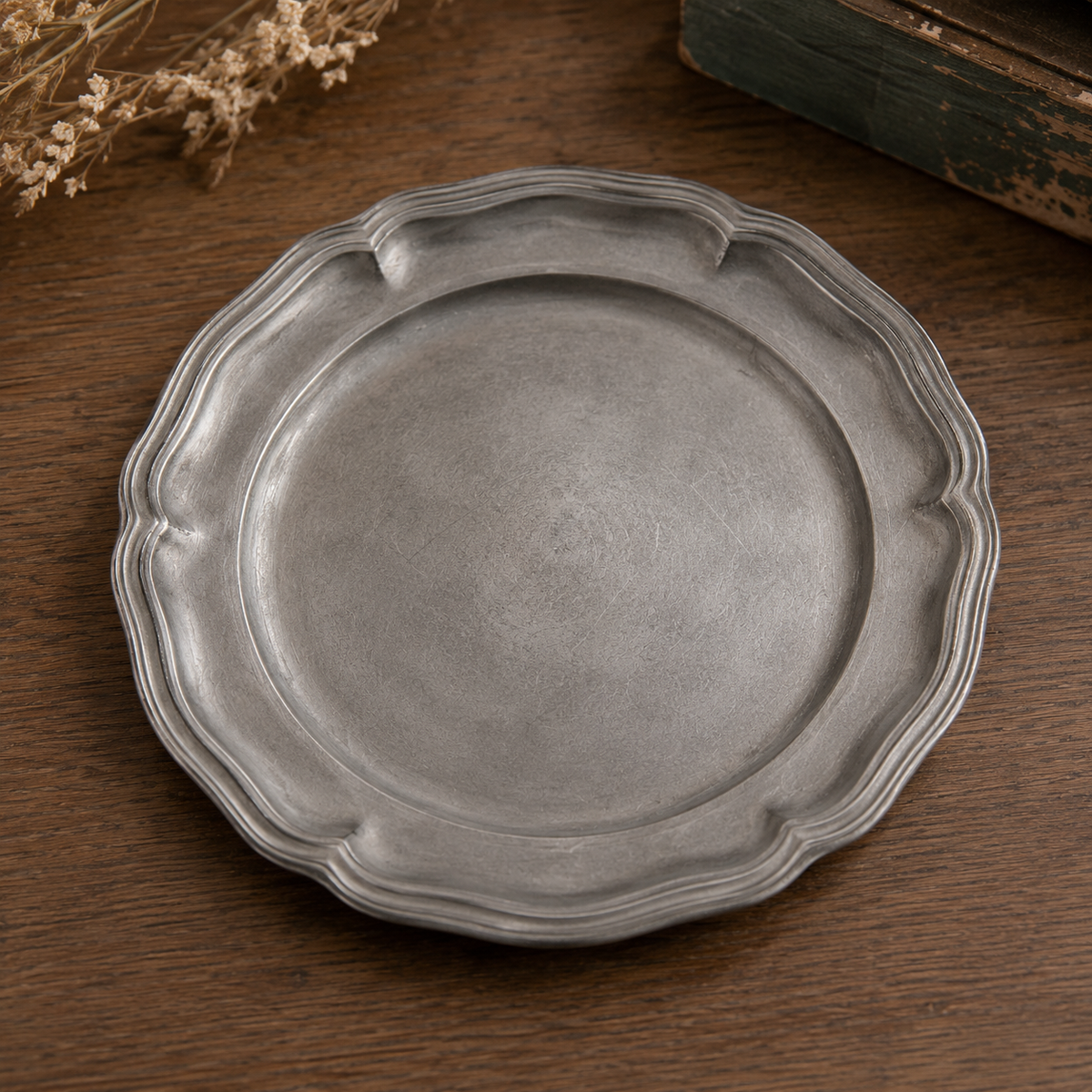 Assiette Vintage en Plomb