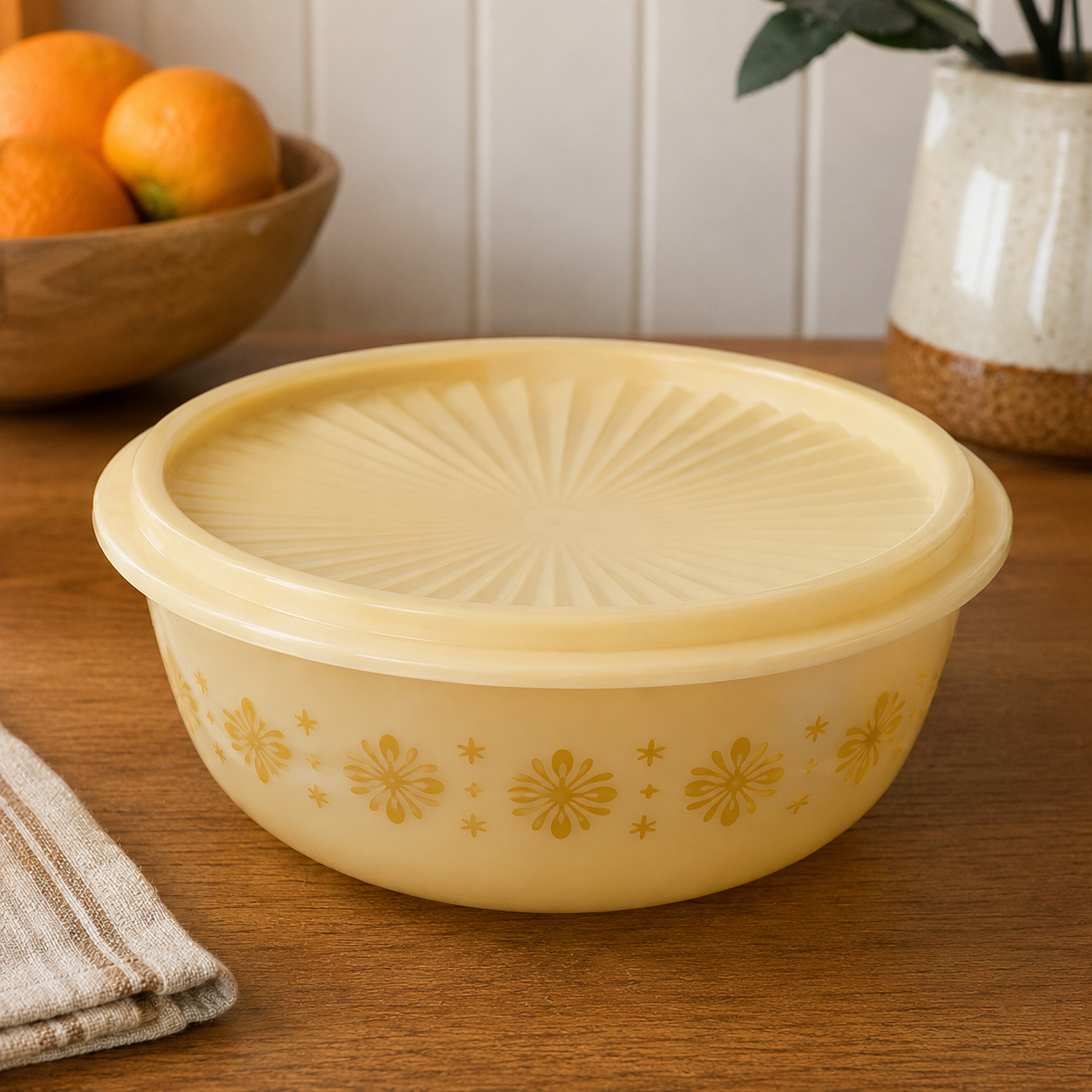 Bol Vintage Tupperware